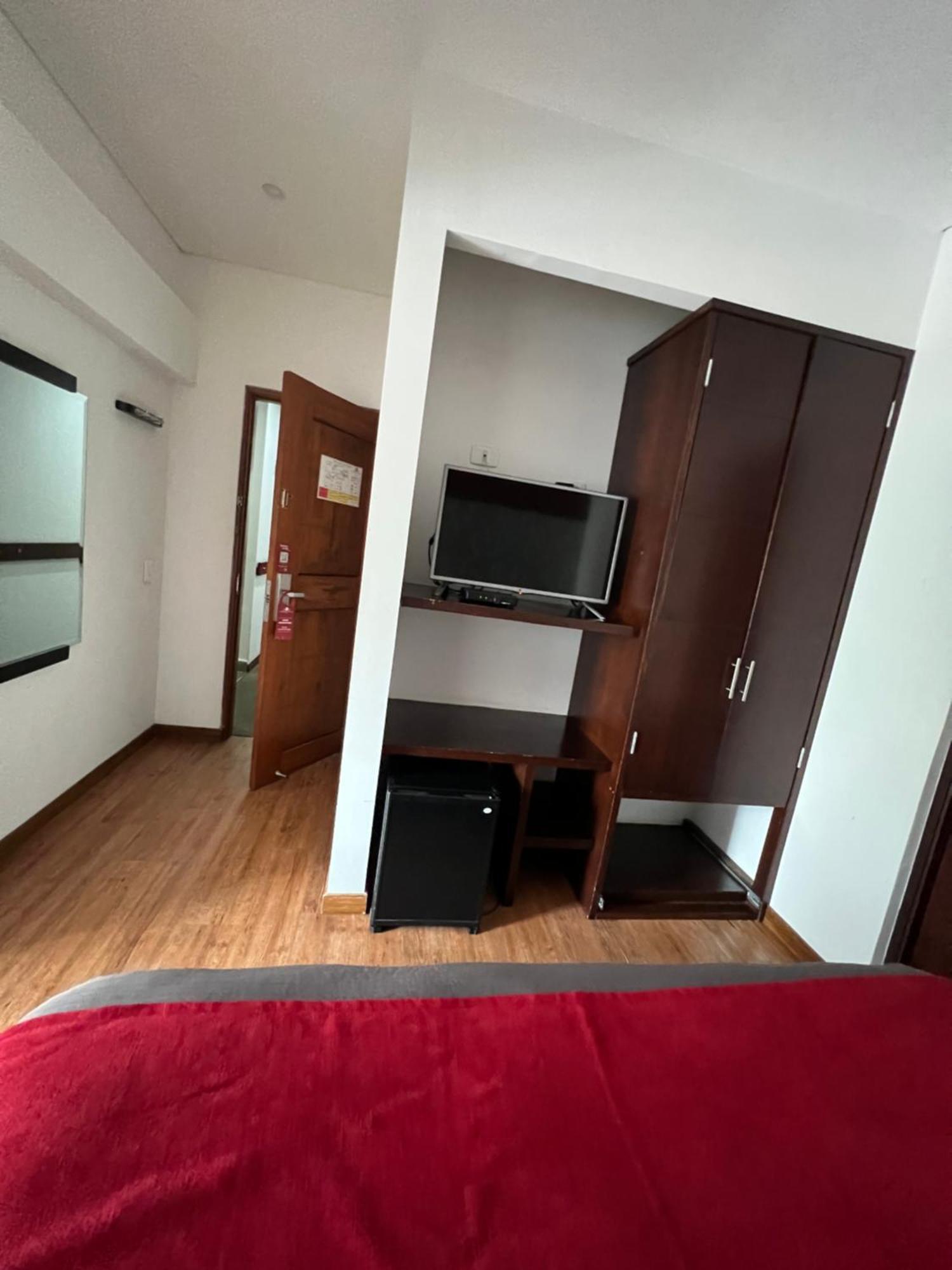 Hotel Florencia Plaza Medellin Exterior photo
