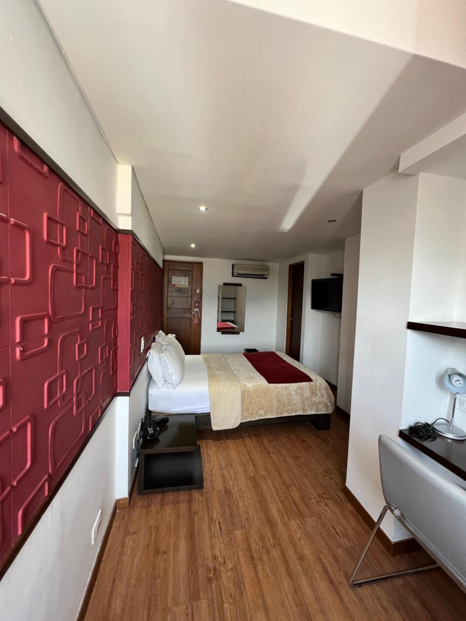 Hotel Florencia Plaza Medellin Exterior photo